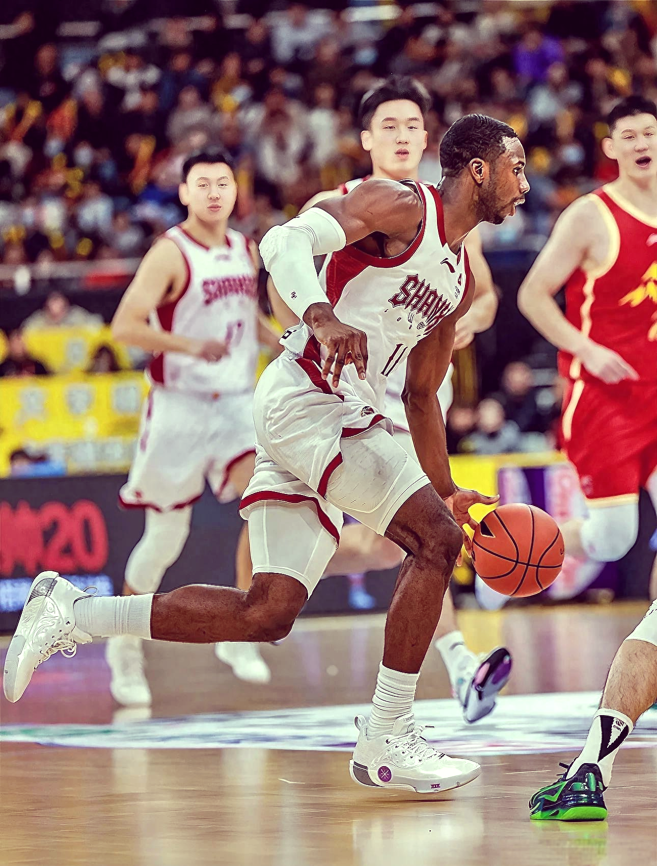 开云网站-清晨多伦多猛龙刷新队史纪录——CBA季后赛节点到来，震撼外界，纪律约束更严格的简单介绍